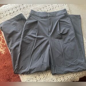 FIGSPRO High Waisted Wide Leg Trouser™
Charcoal grey, Size Small tall